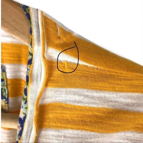 Little yellow button top stripe sleeve embroidered - Picture 7 of 8